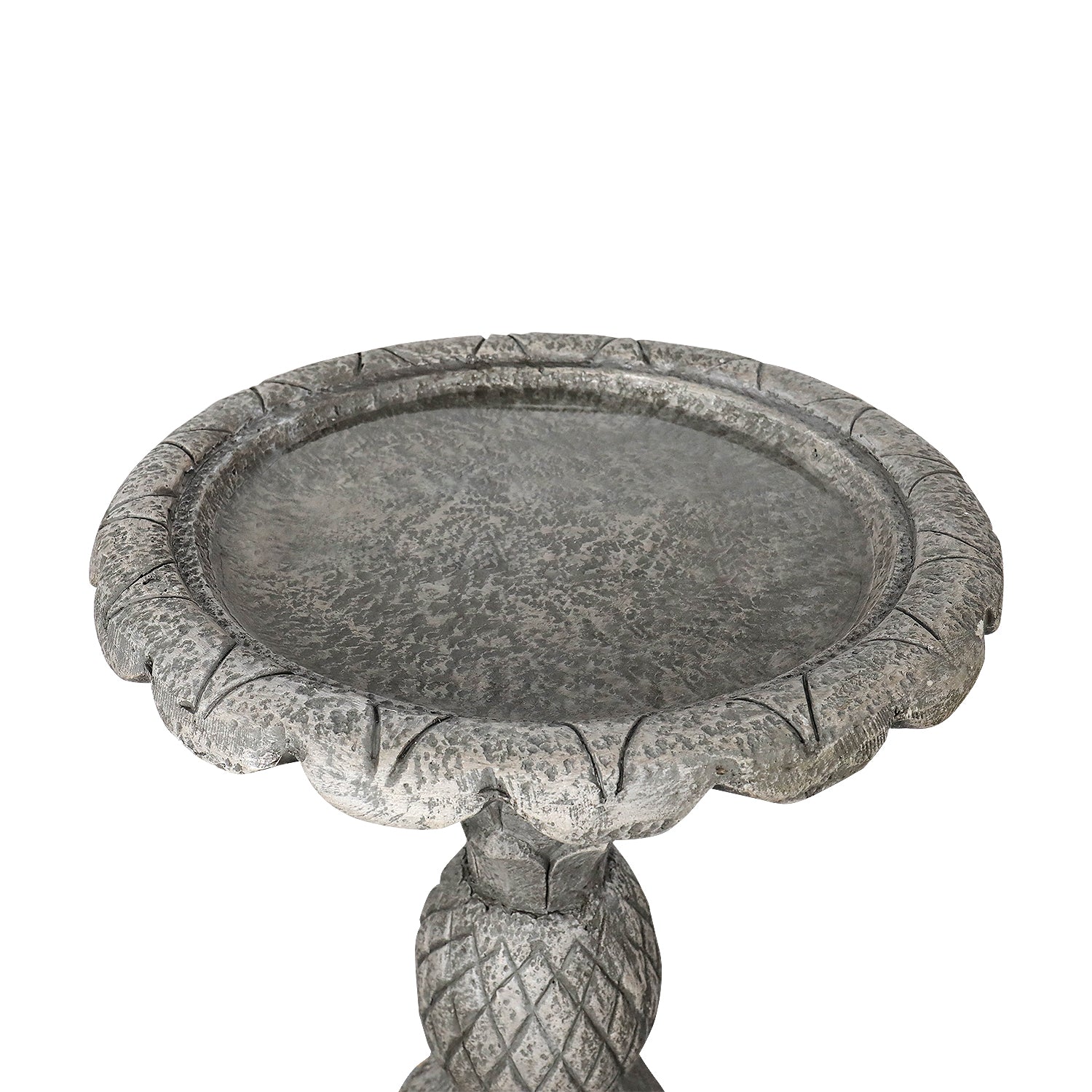 Close-up of the 18.7" diameter scalloped bowl providing a reliable water source for wild birds.