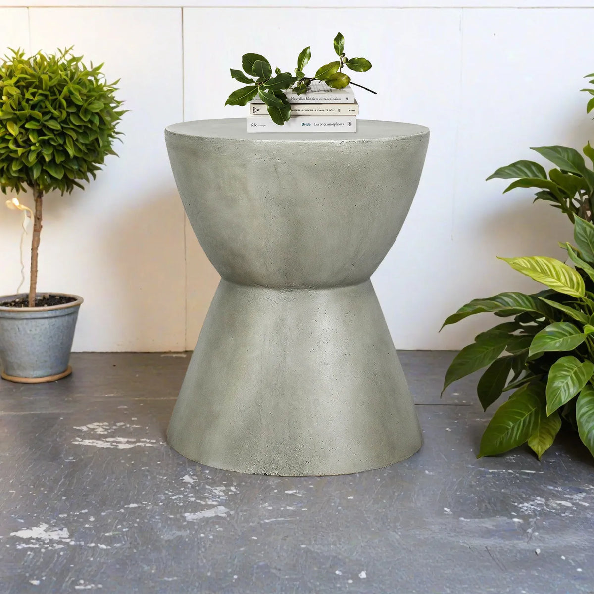 Modern 18.3-inch grey simplicity concrete end table in a minimalist indoor setting.